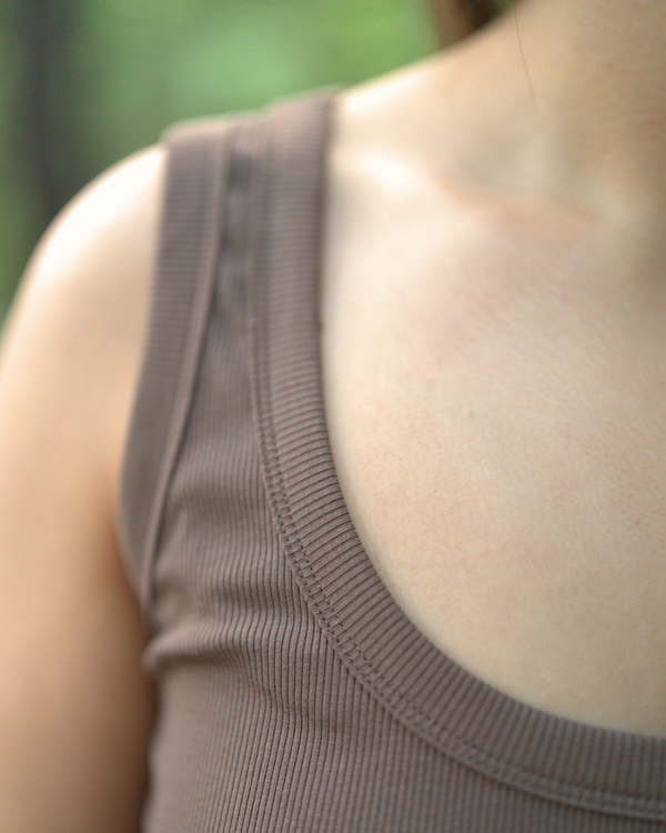 Camisole brune - Au rythme de l'été