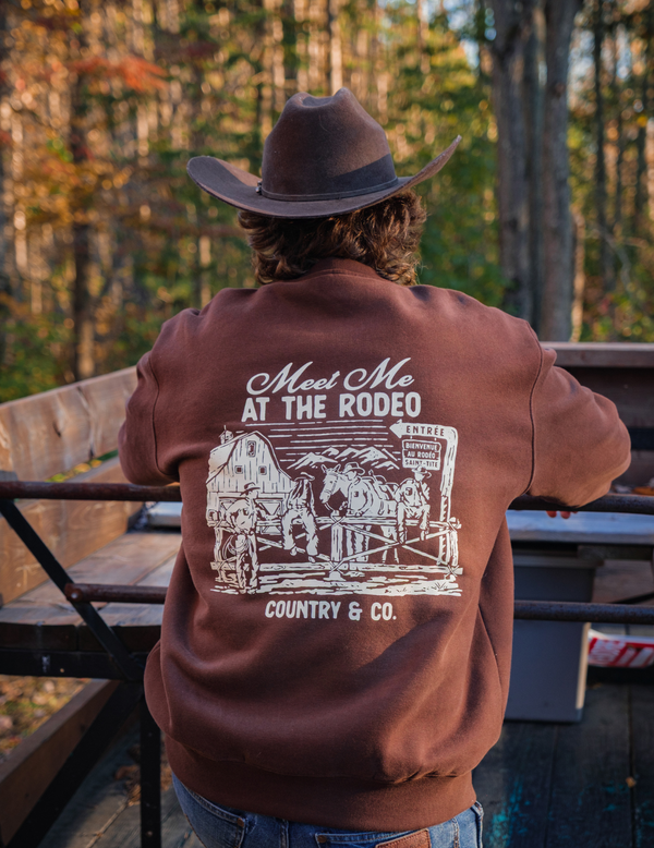 Chandail col rond dans l’arène brun chocolat – Rodéo Club II